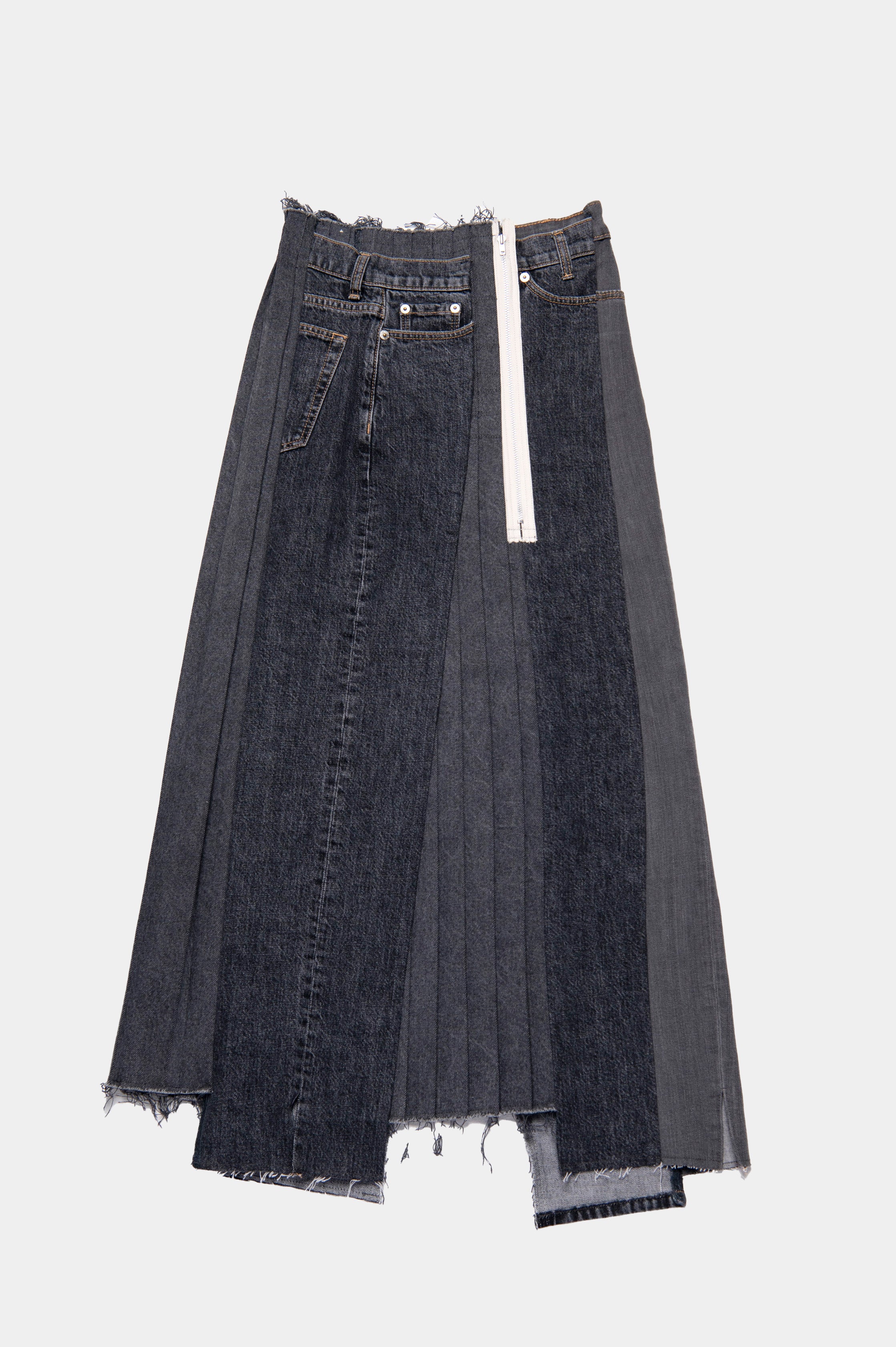 Kuro Skirt Black