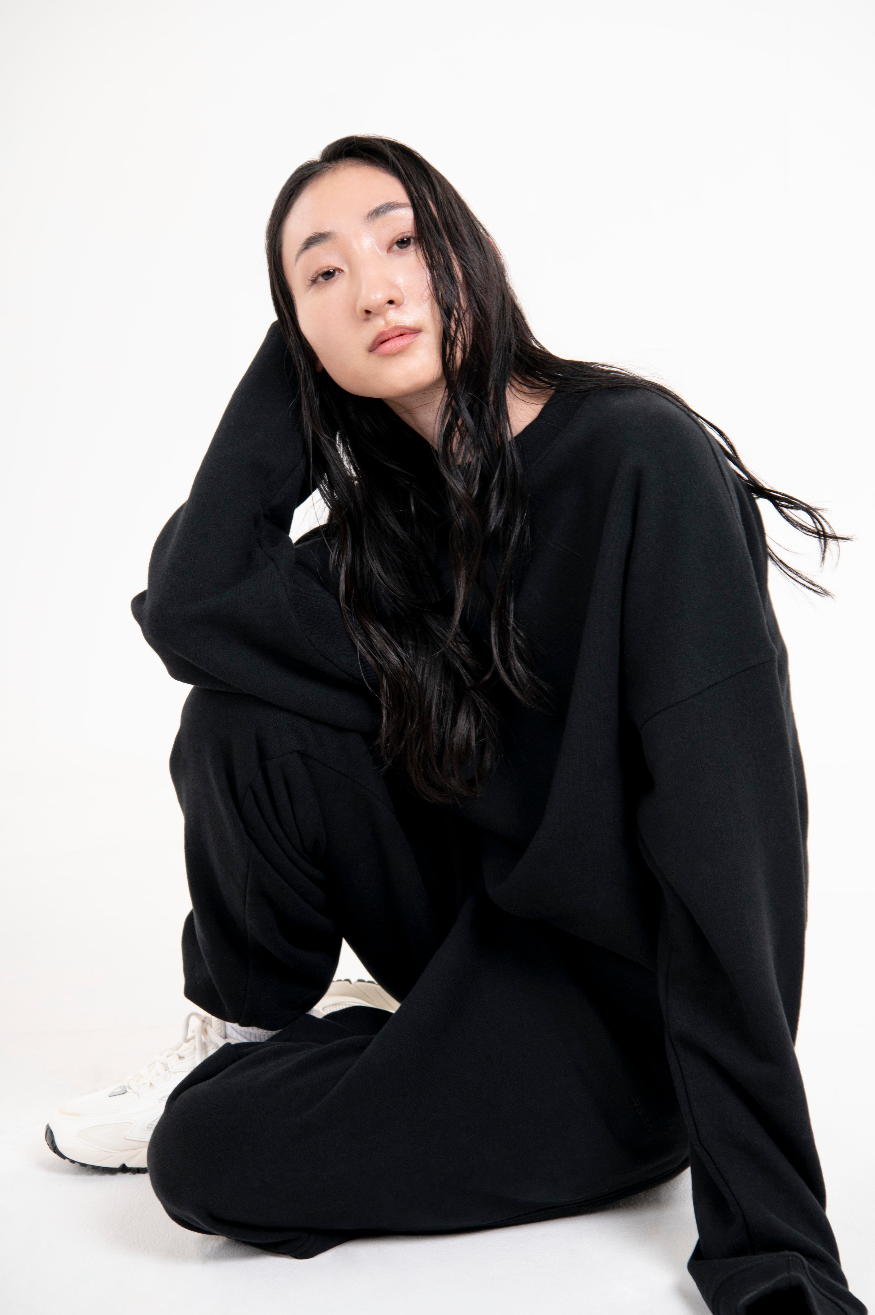 TSURIAMI UNISEX JOGGERS BLACK