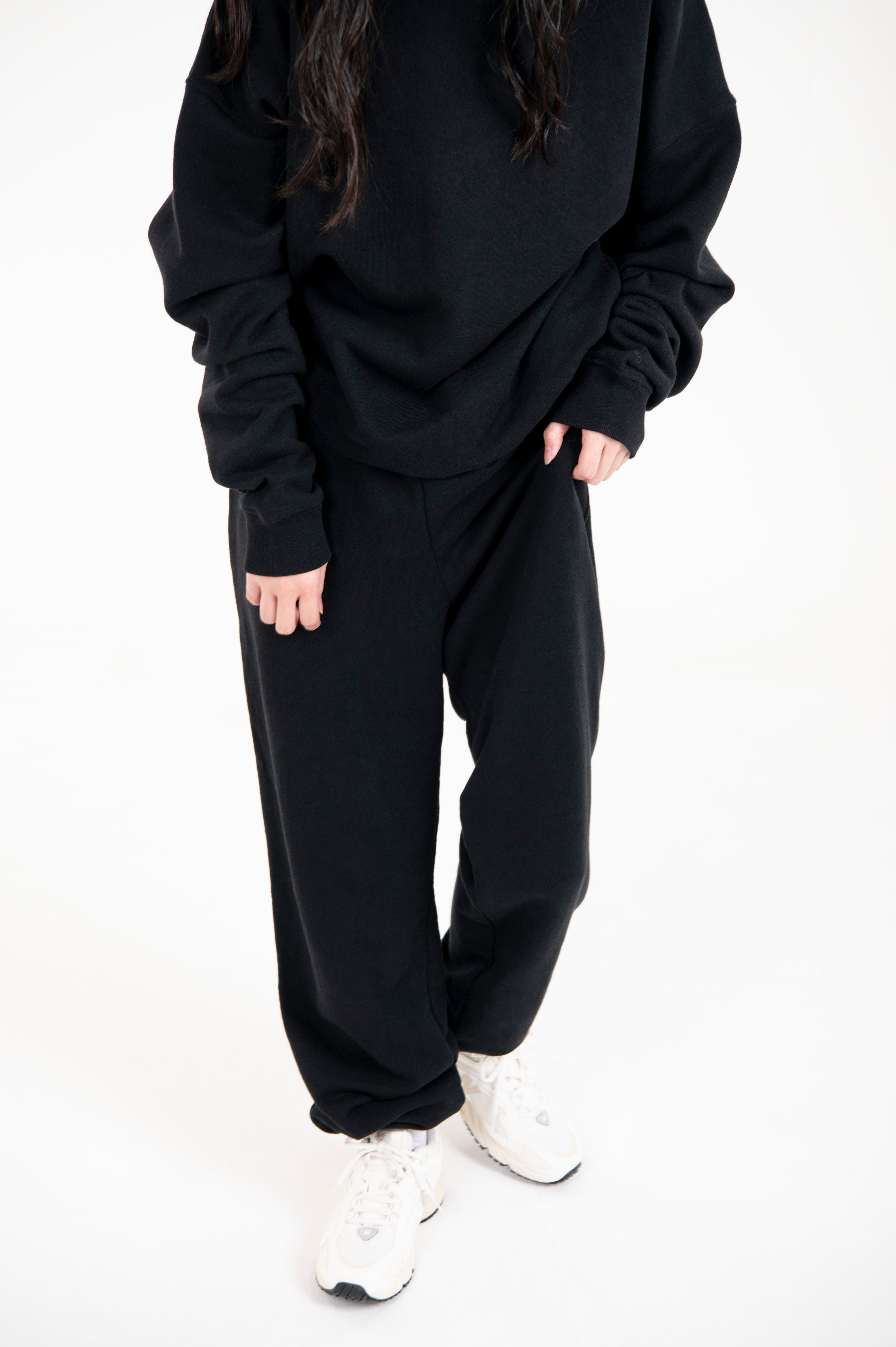 TSURIAMI UNISEX JOGGERS BLACK