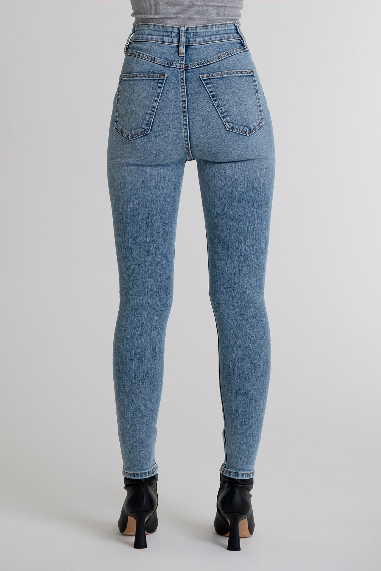High Rise Skinny Vintage Wash - L. Indigo half back