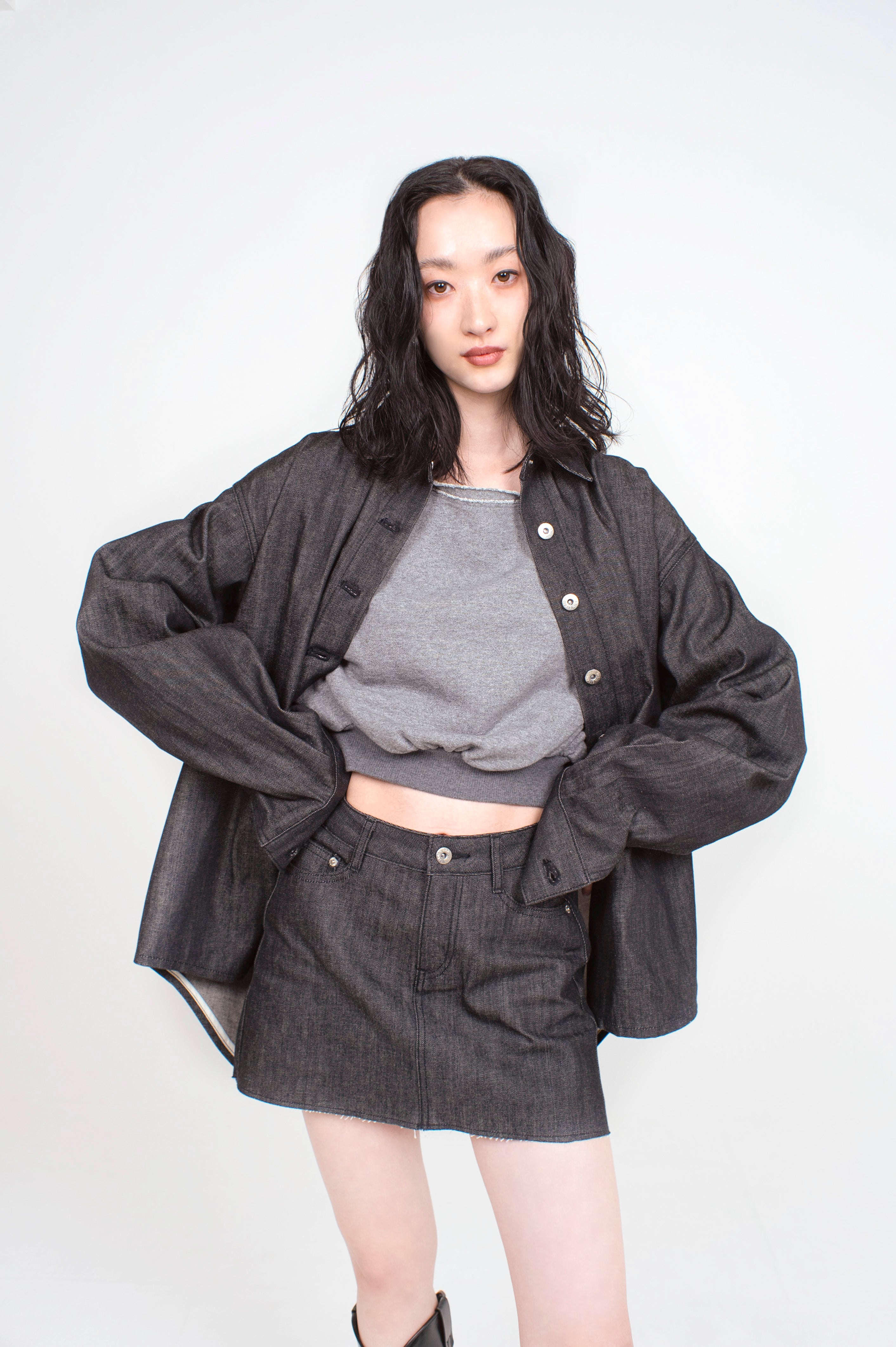 DENIM MINI SKIRT NON-WASH BLACK