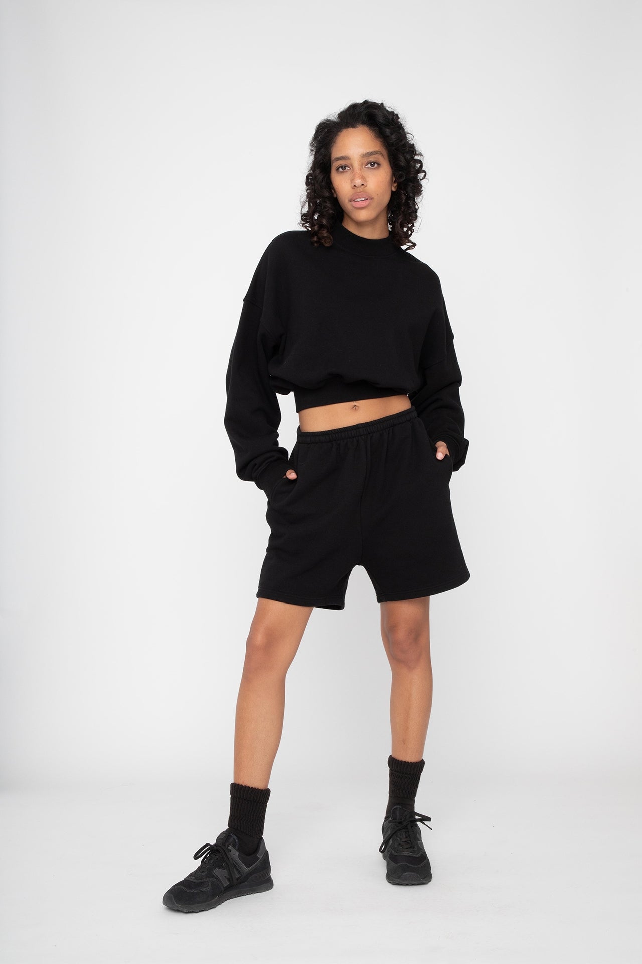 Cropped Mock Neck Crew Sweat Black