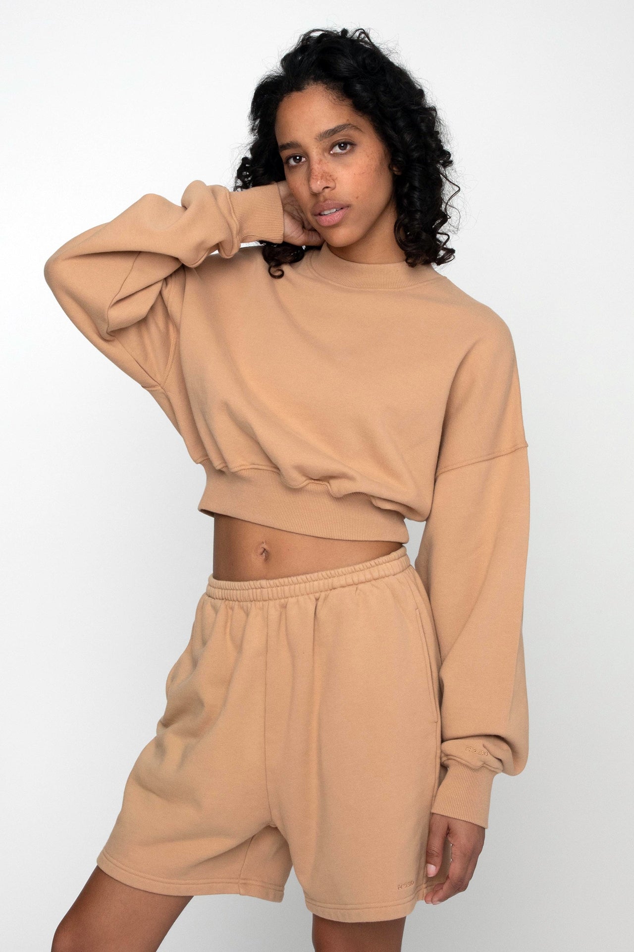 Cropped Mock Neck Crew Sweat Light Brown