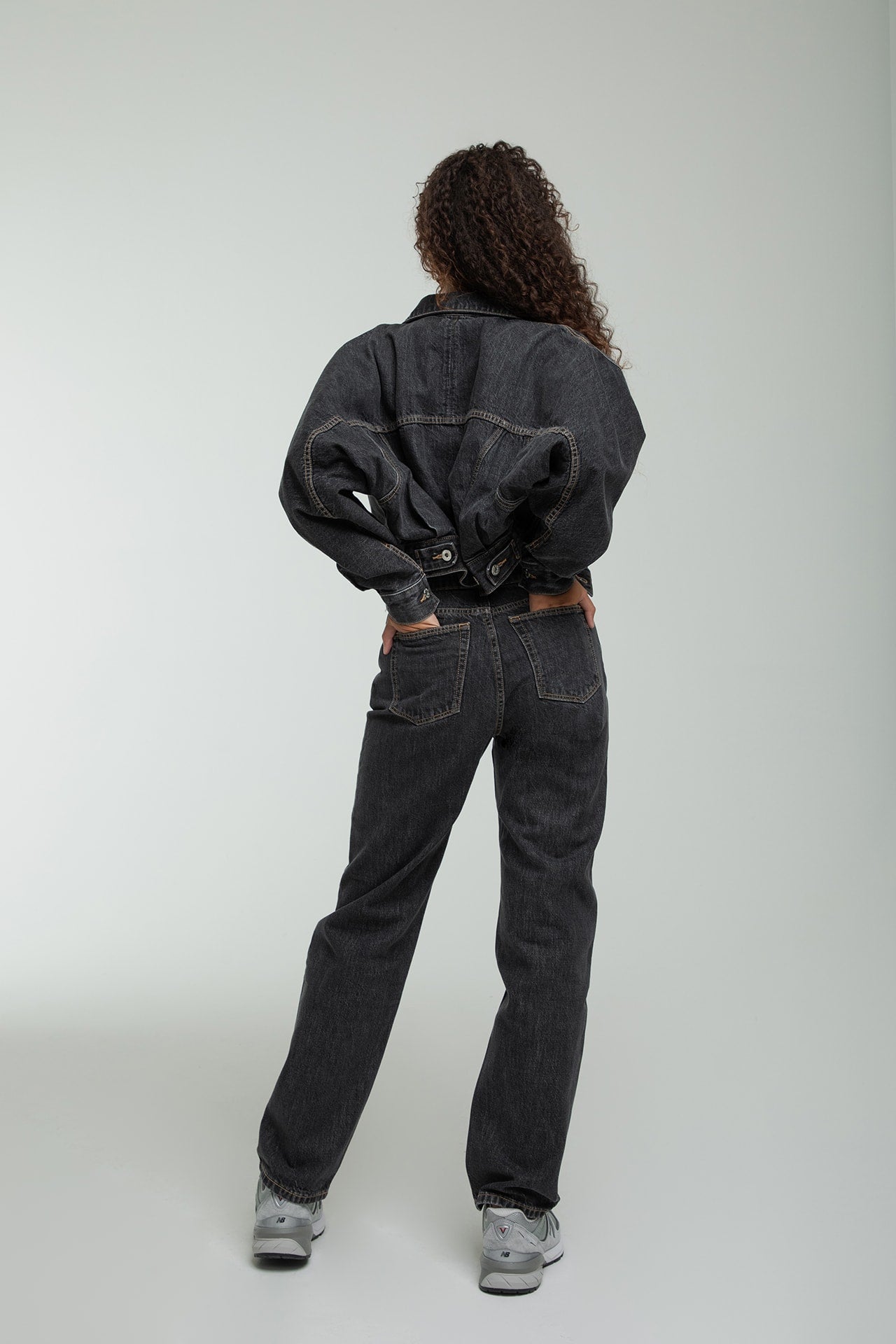 Low Rise Straight Fit Black