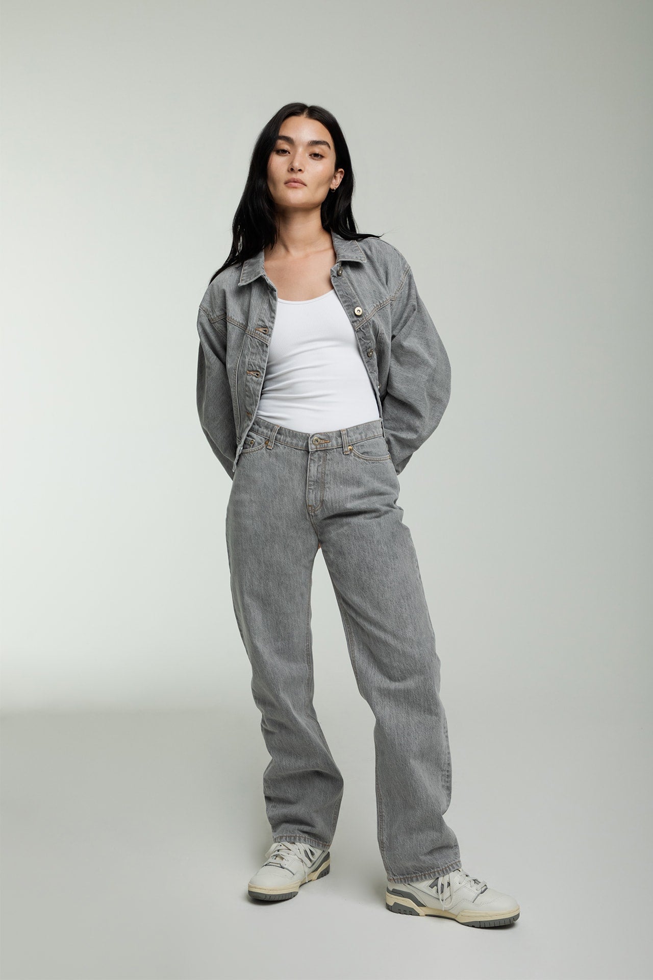 Low Rise Straight Fit Gray