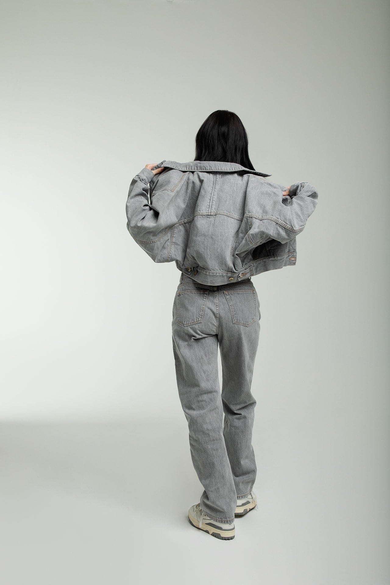 Low Rise Straight Fit Gray