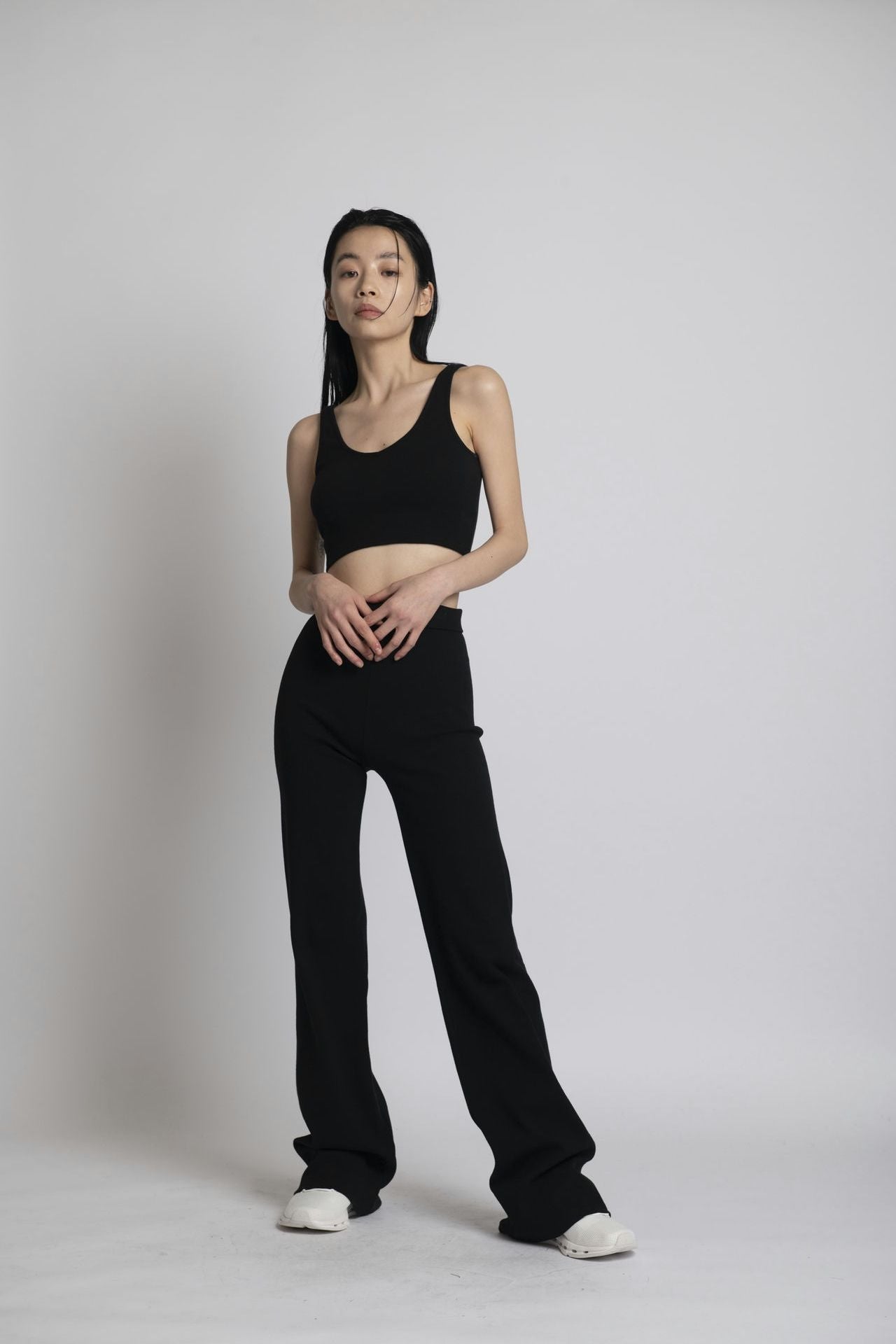 Neo Fitted Cropped Tank Black