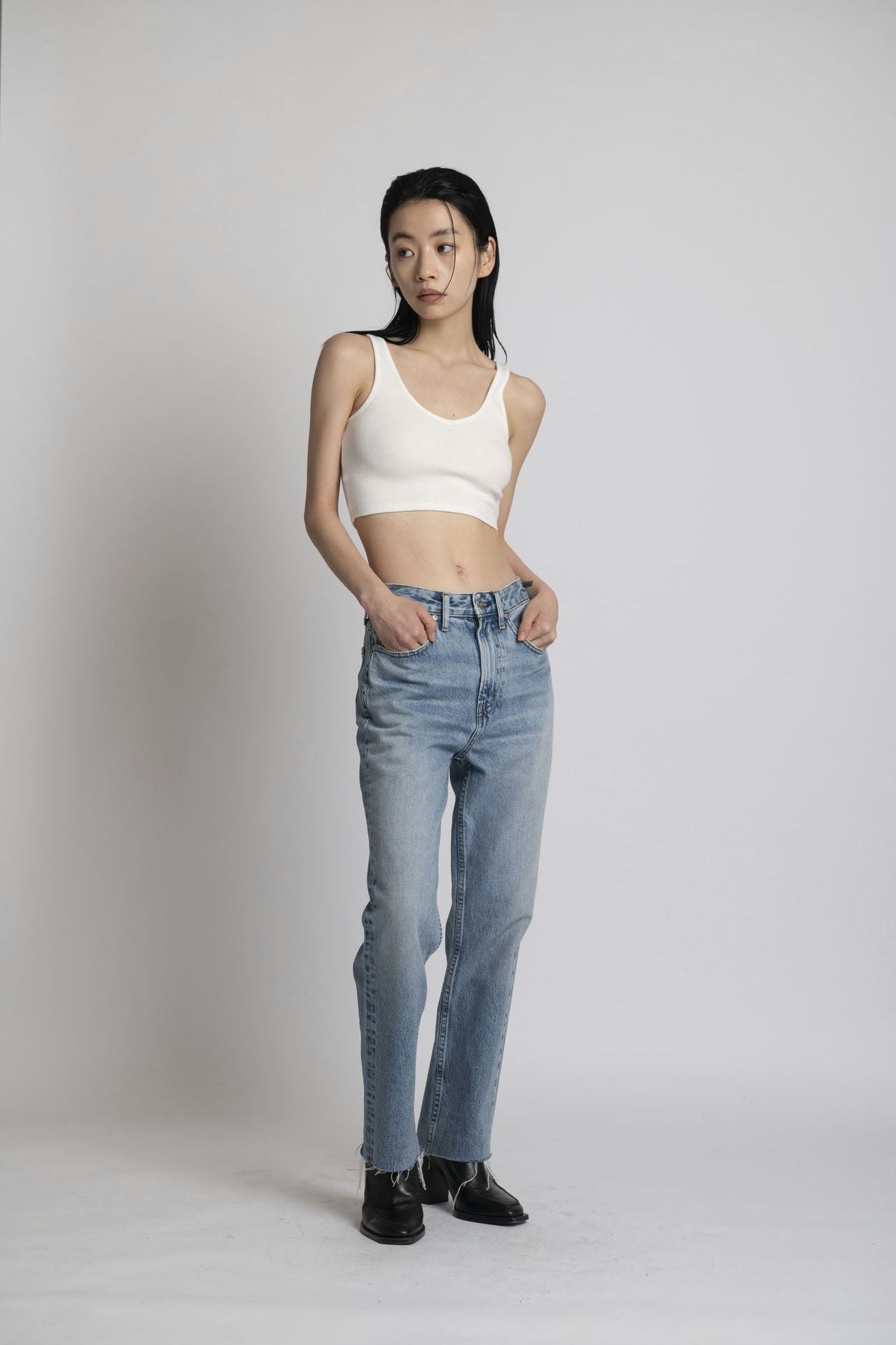 Neo Fitted Cropped Tank White