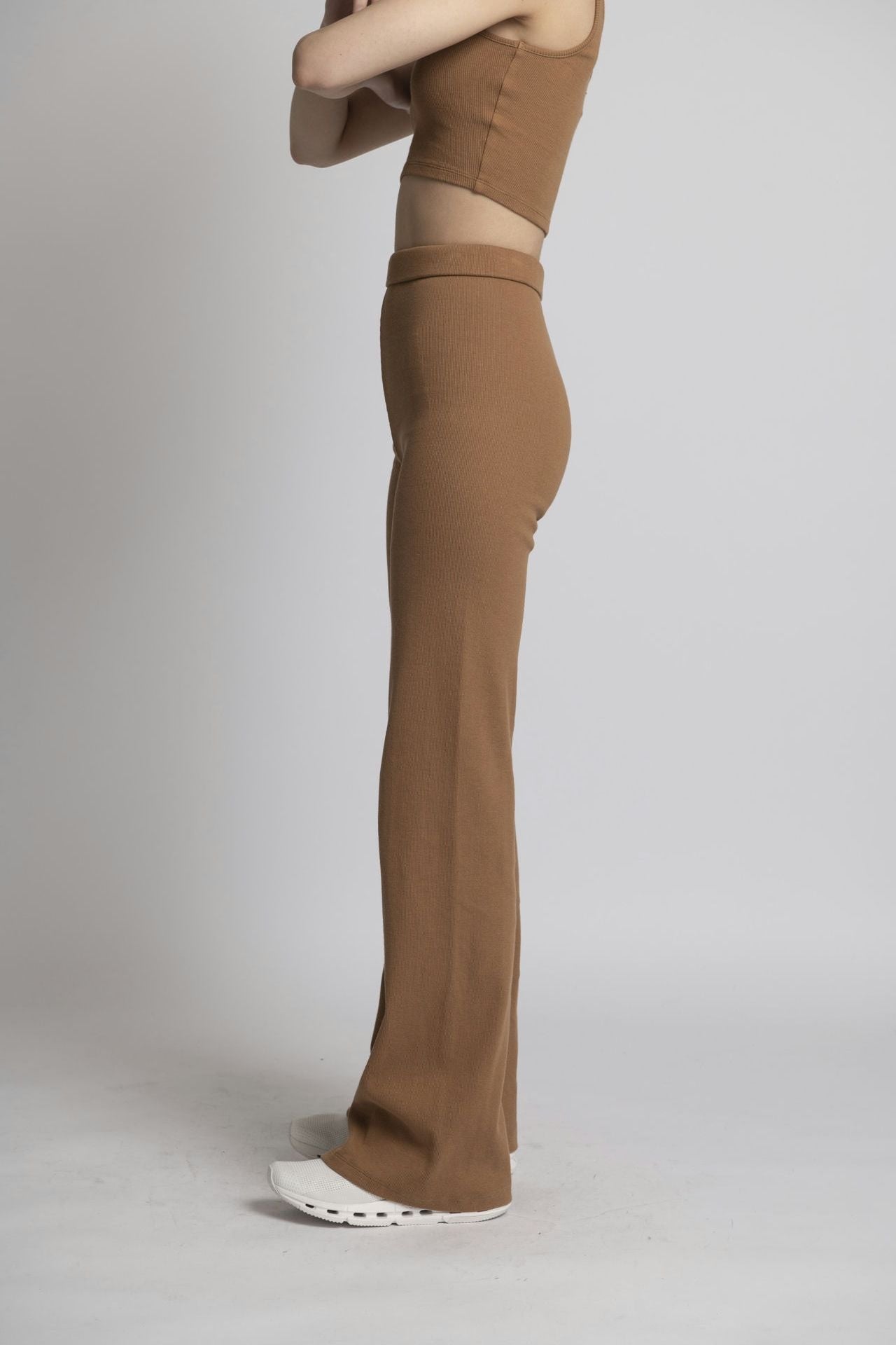 Neo Fitted Wide Pants Beige