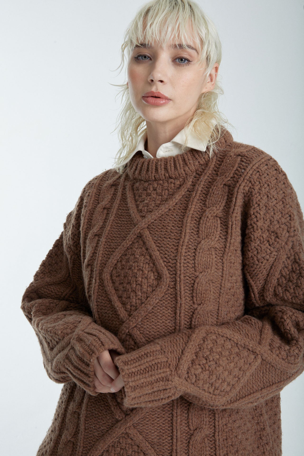 Unisex Cable Knit Sweater Dark Brown
