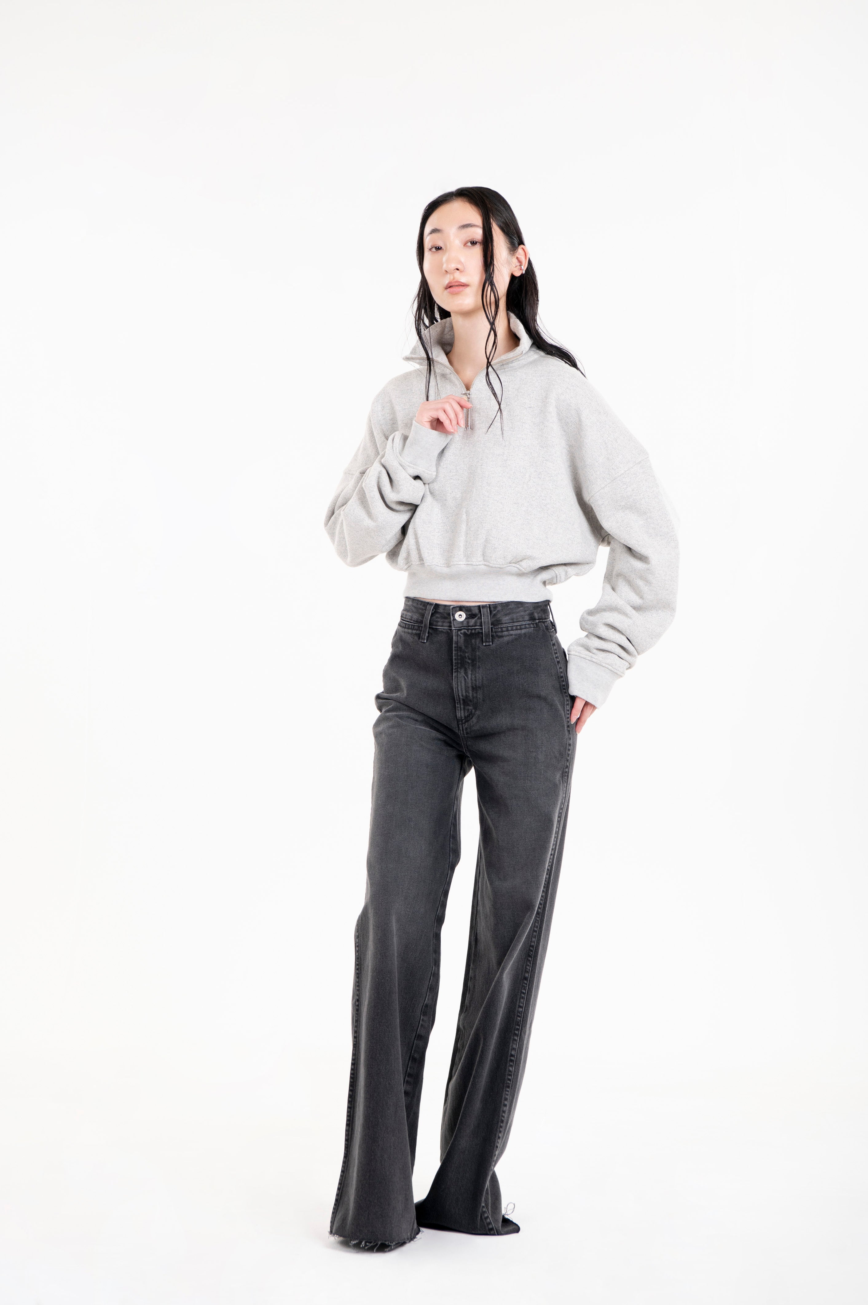 TSURIAMI CROPPED SWEAT H. ASH GREY
