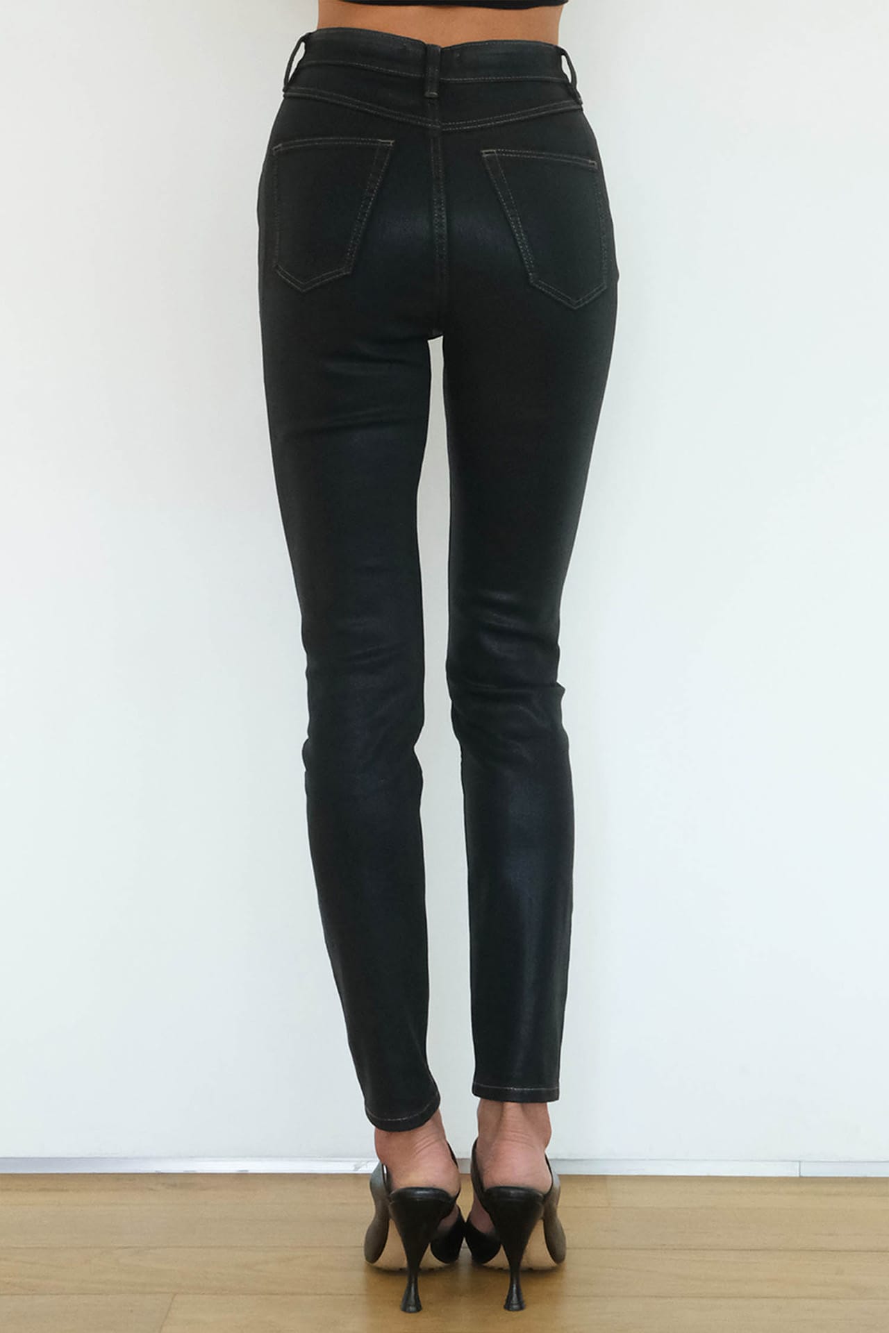 Coated High Rise Skinny - Black Model full back