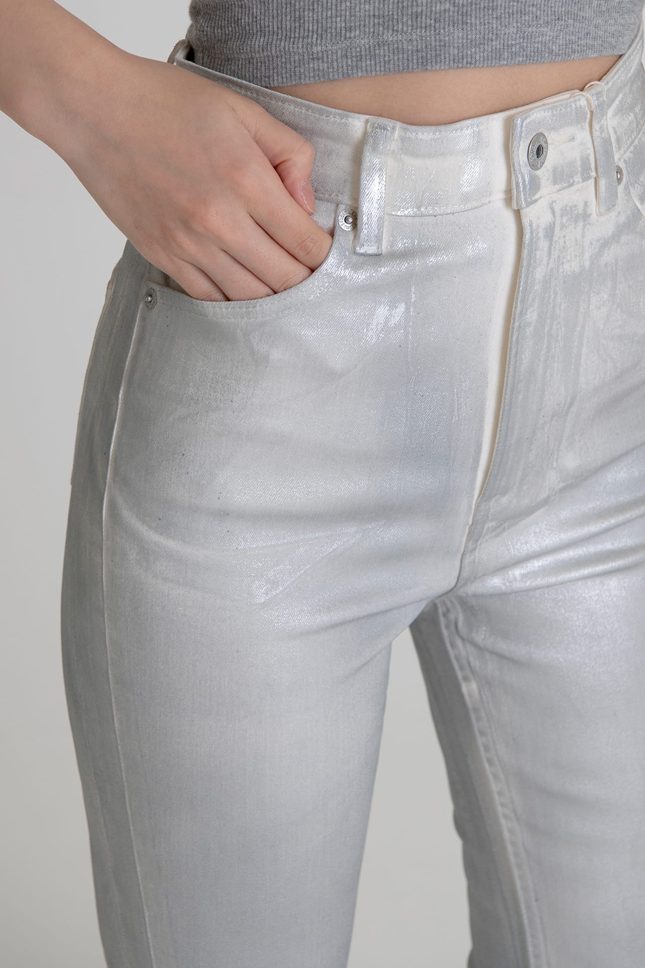 Coated High Rise Skinny - White Model side pocket close