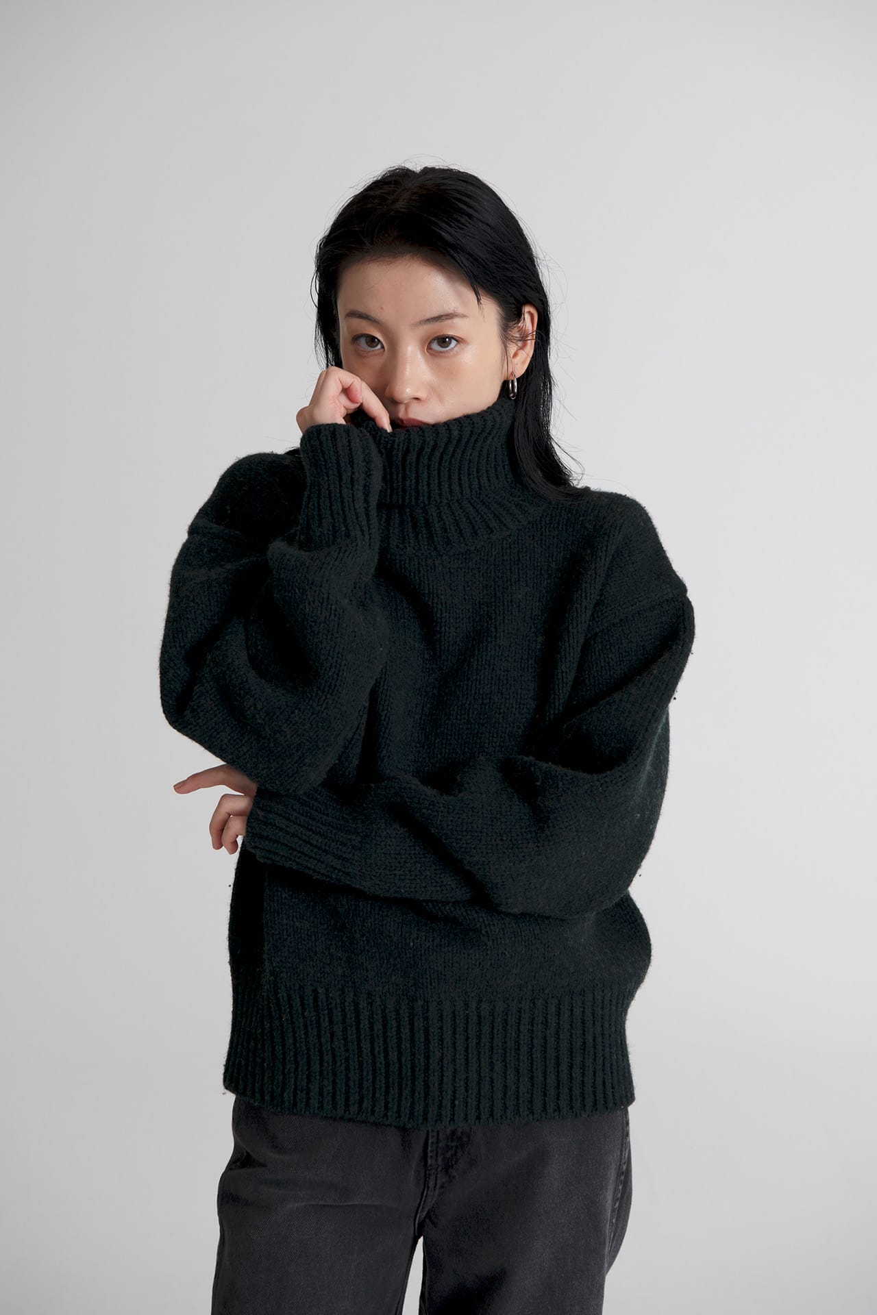 Turtle Neck Knit Sweater