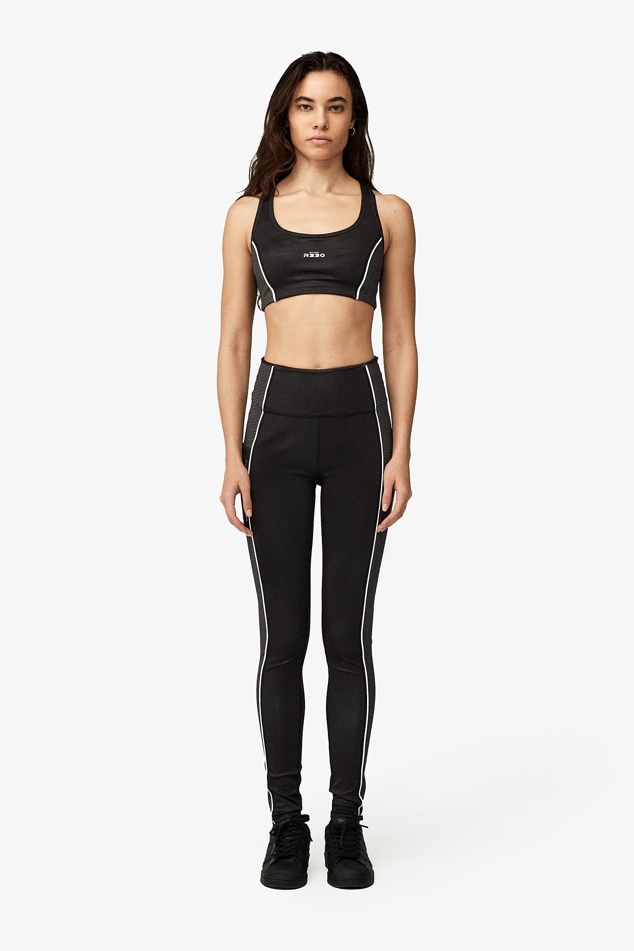 Neo Leggings – STUDIO R330