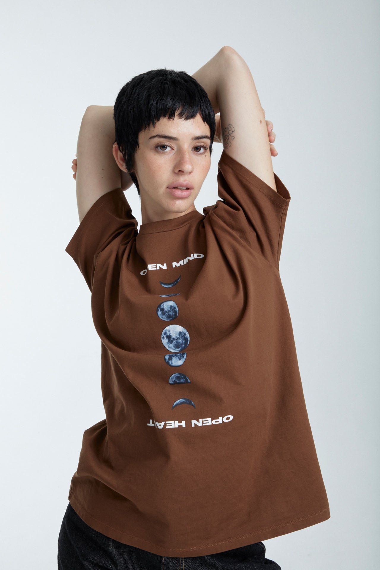 UNISEX "OPEN MIND, OPEN HEART" GRAPHIC TEE