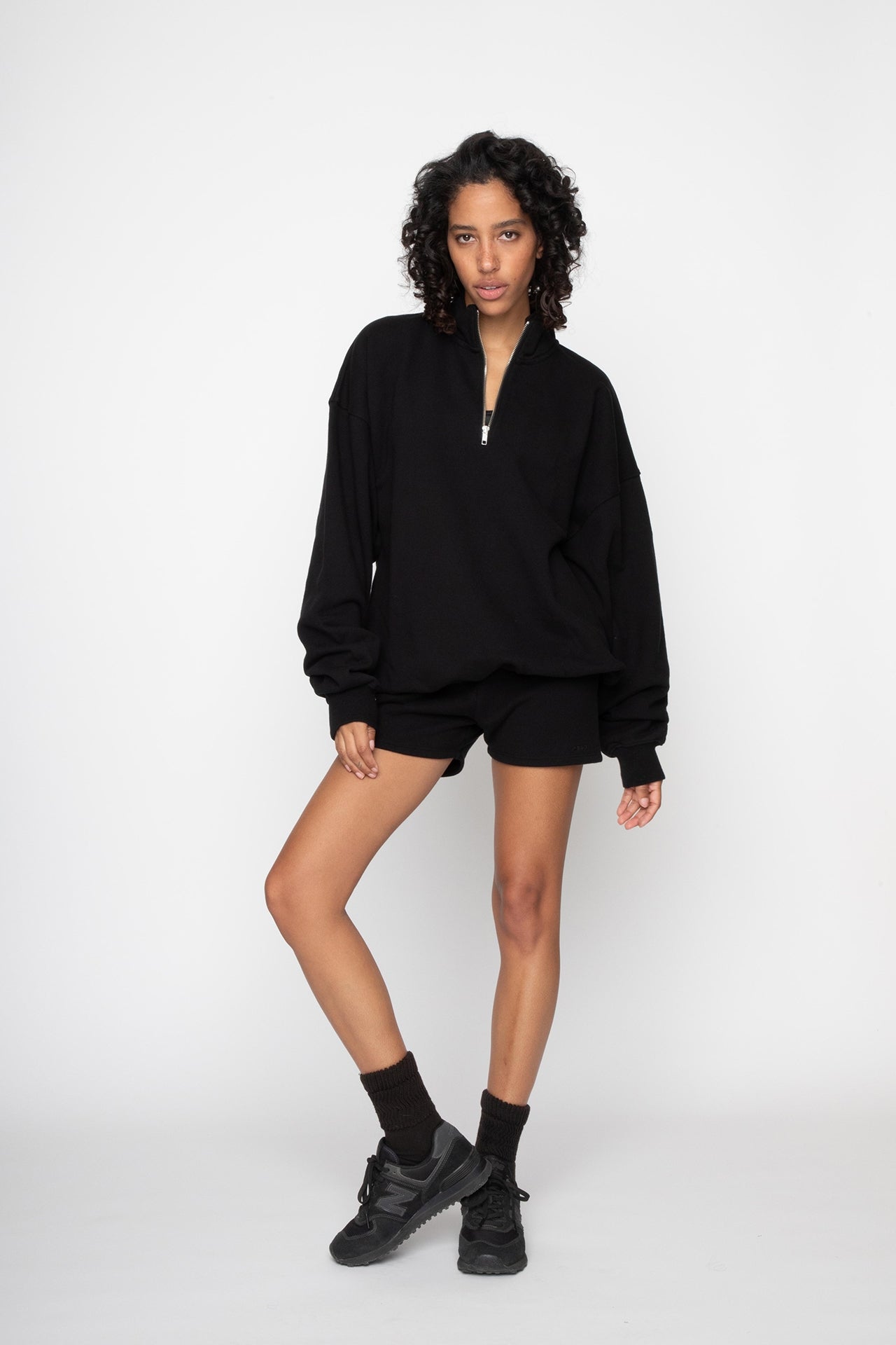 Unisex Oversized Half Zip Sweat – STUDIO R330