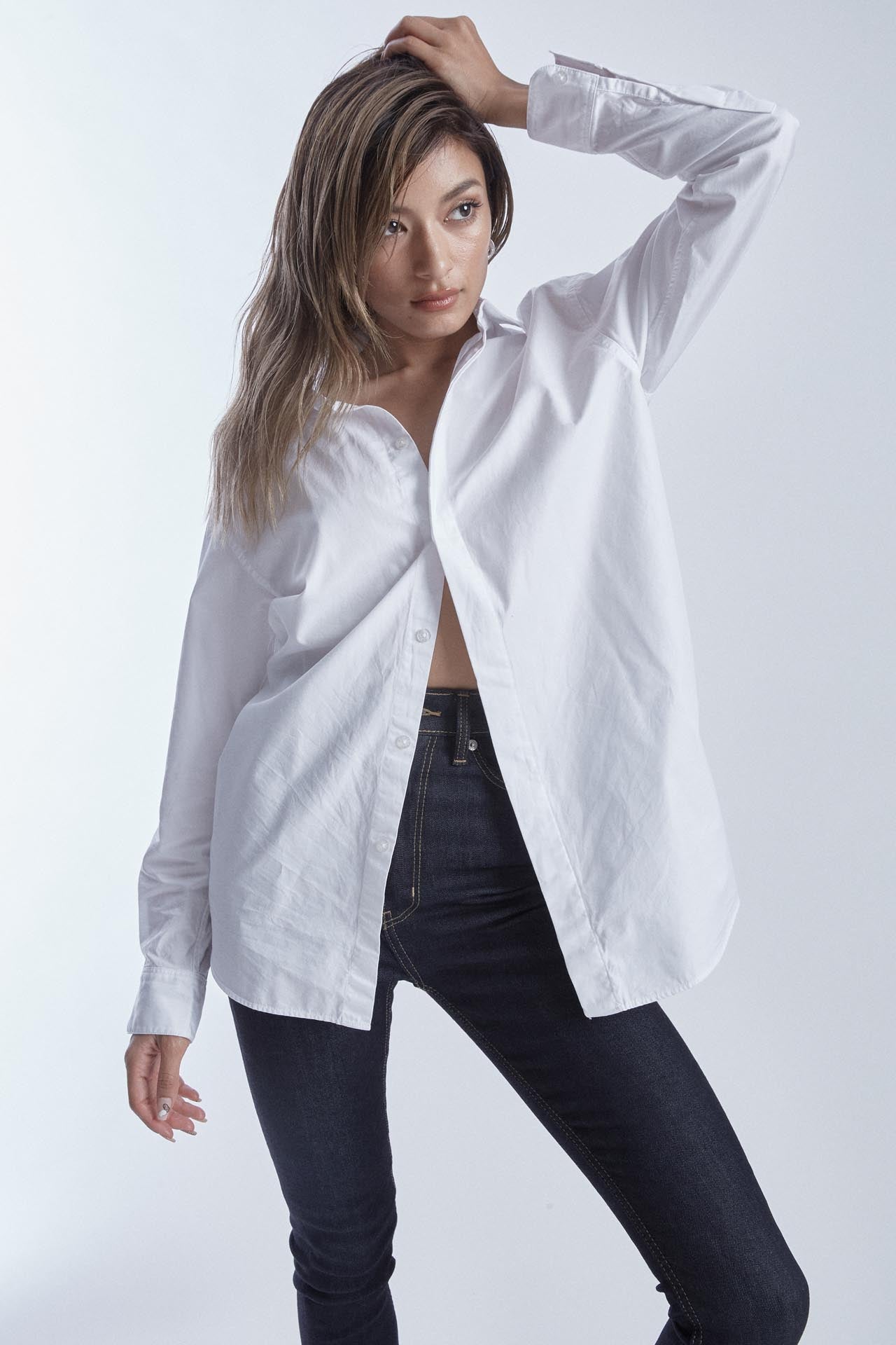 White Cotton Shirt - Regular Fit – STUDIO R330