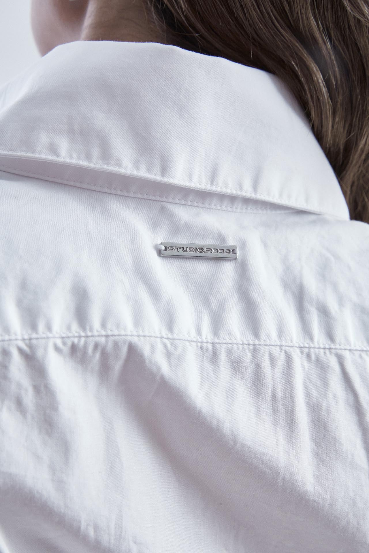 White Cotton Shirt - Regular Fit – STUDIO R330