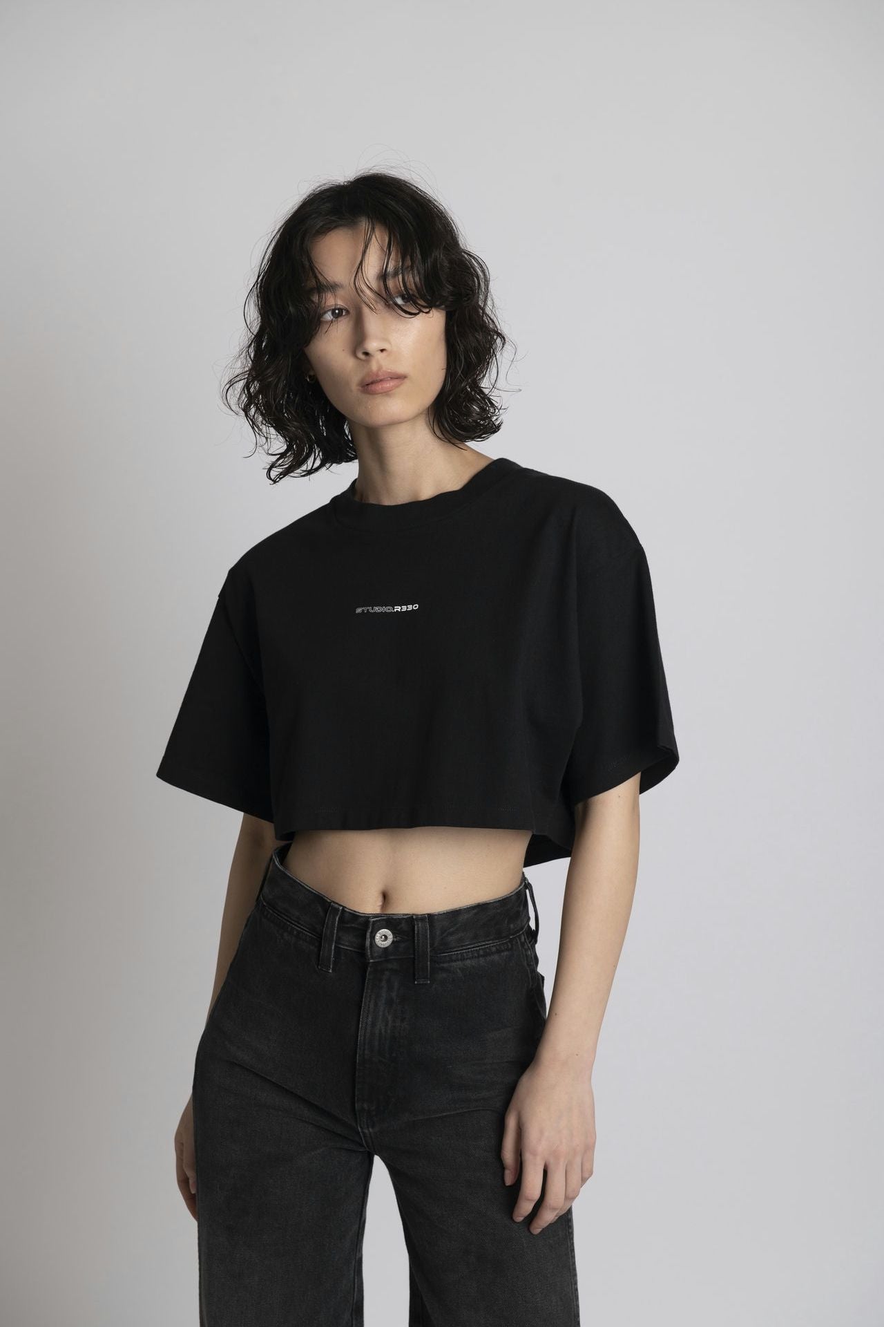 Logo Cropped Tee - Black model half front